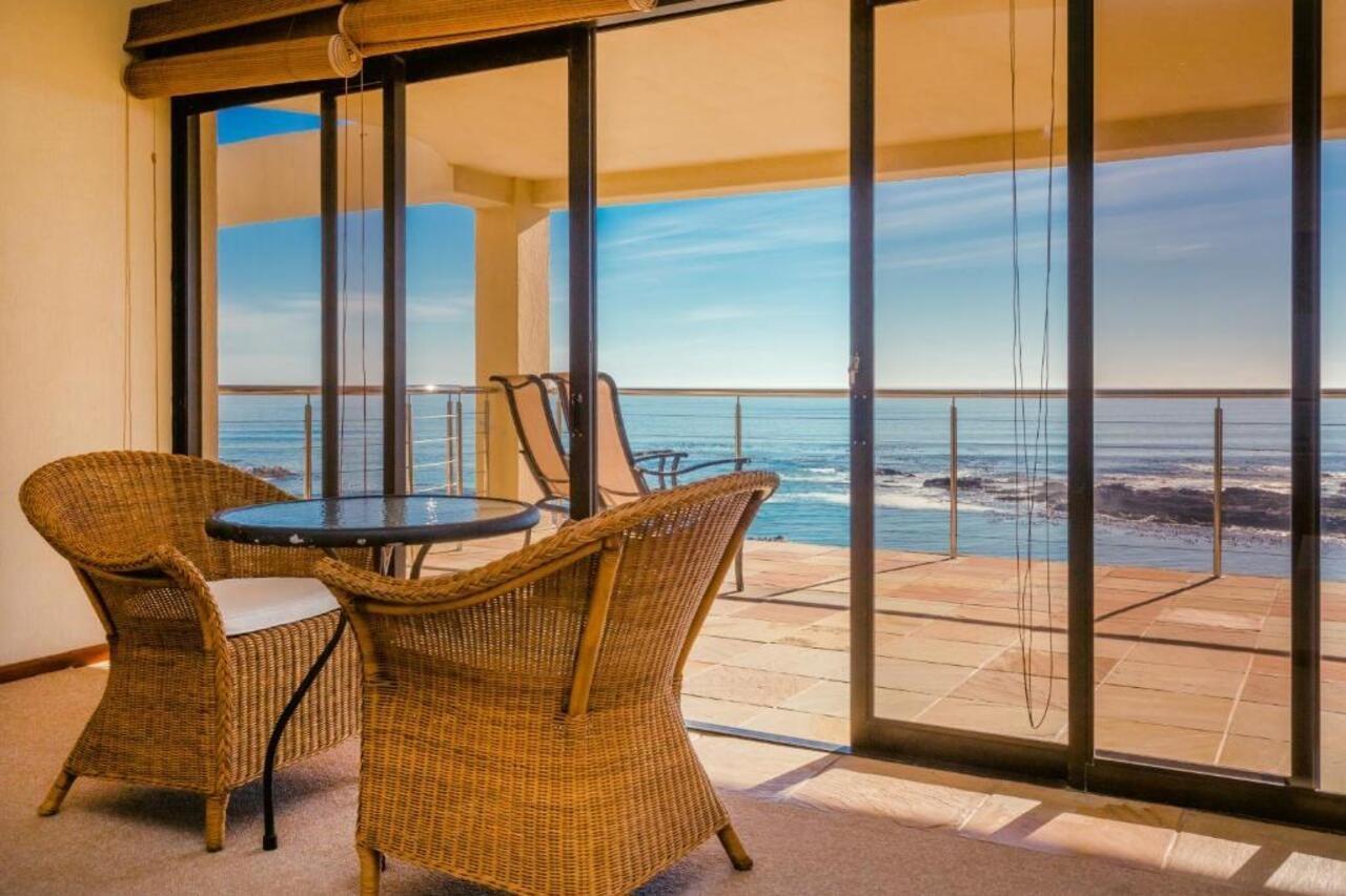 Whale Waters Self Catering Gansbaai Apartment De Kelders Ngoại thất bức ảnh